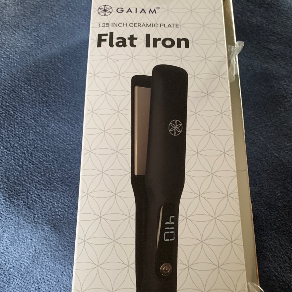 Gaian 1.25 Inch Ceramic Plate Flat Iron